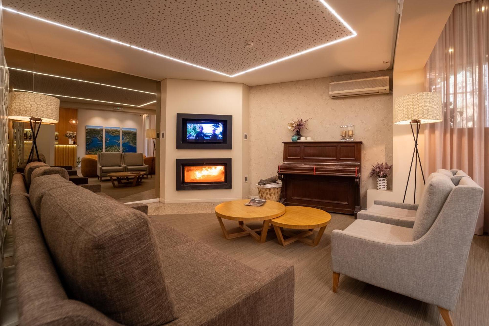 Adelaide Hotel เจเรส ภายนอก รูปภาพ
